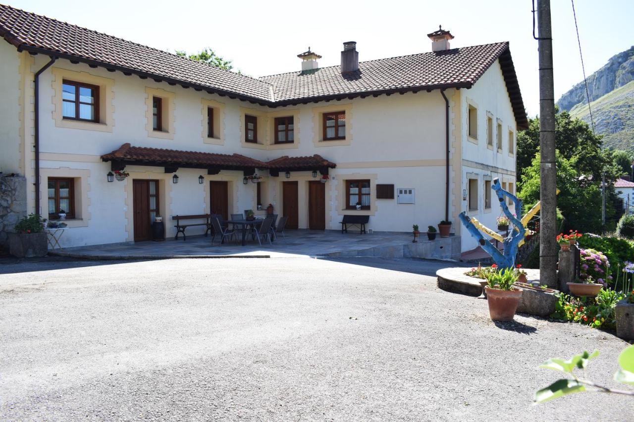 Apartamentos Rurales La Taberna Matienzo Exterior foto